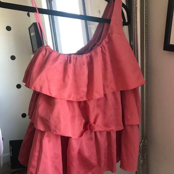 Asymmetrical Ruffled Top - Picture 2 of 2